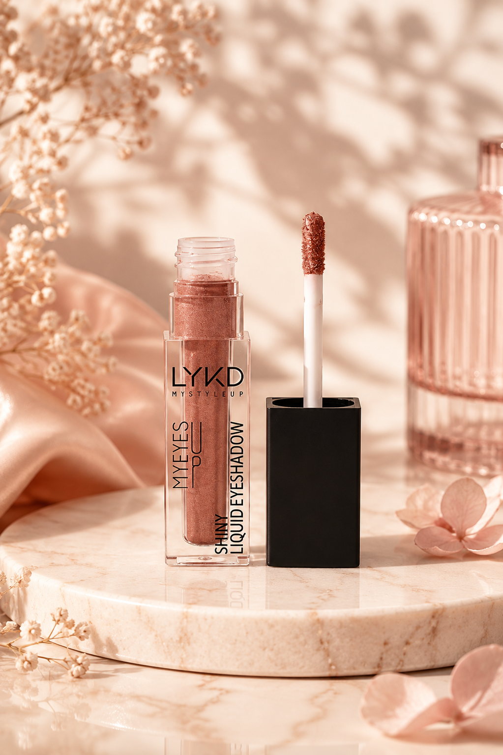 Shiny Liquid Eyeshadow Liquid Eyeshadow
